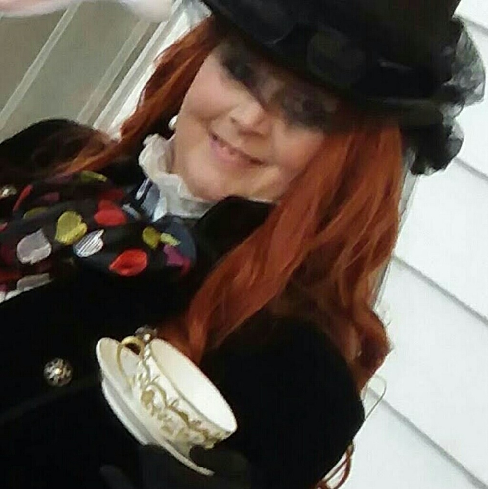 Meet your Posher, Deidra